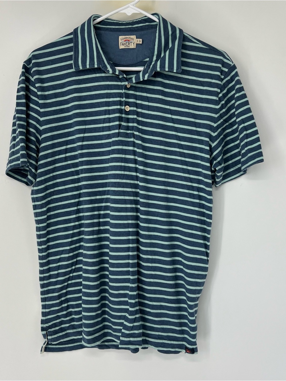 Faherty men’s medium polo shirt